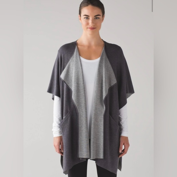 lululemon athletica Accessories - Lululemon After Asana Wrap
Heathered Dark Carbon / Heathered Medium Grey